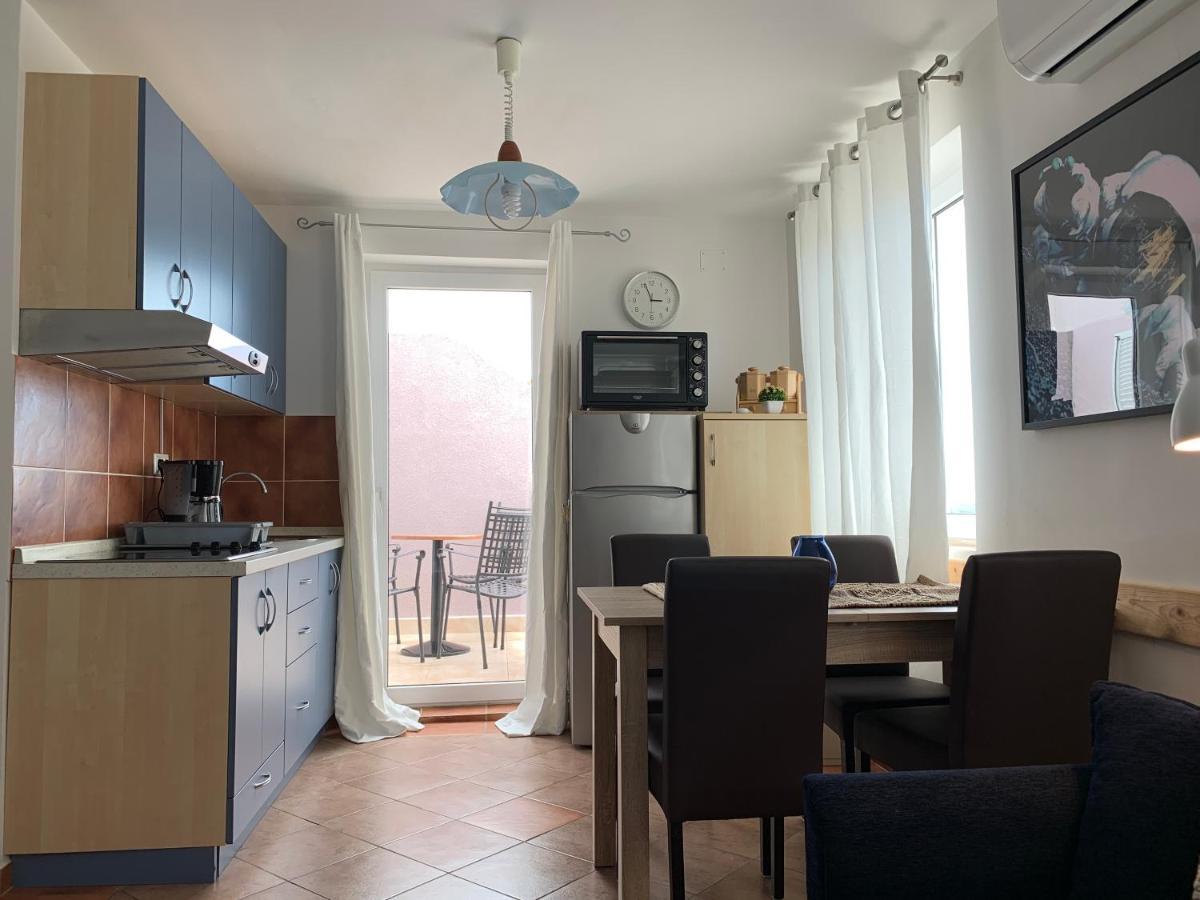 Apartments Mat Novalja Eksteriør bilde